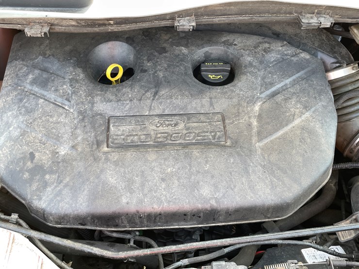 2014-ford-escape-image-77