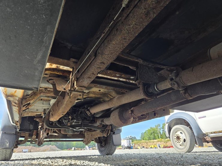 2006-ford-f550-image-36