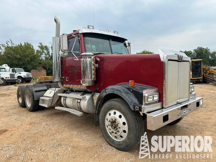 2003-western-star-4900-image-2
