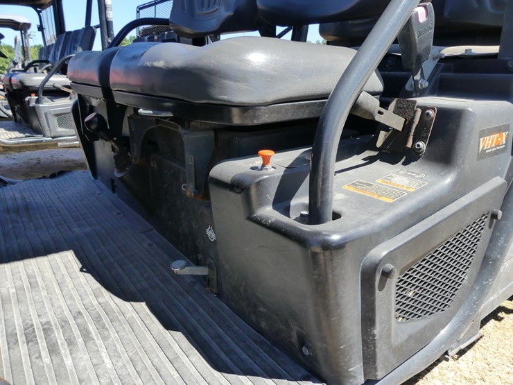 2009-kubota-rtv1140-image-11