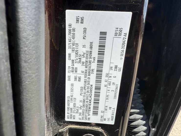 2020-ford-f150-lariat-image-22