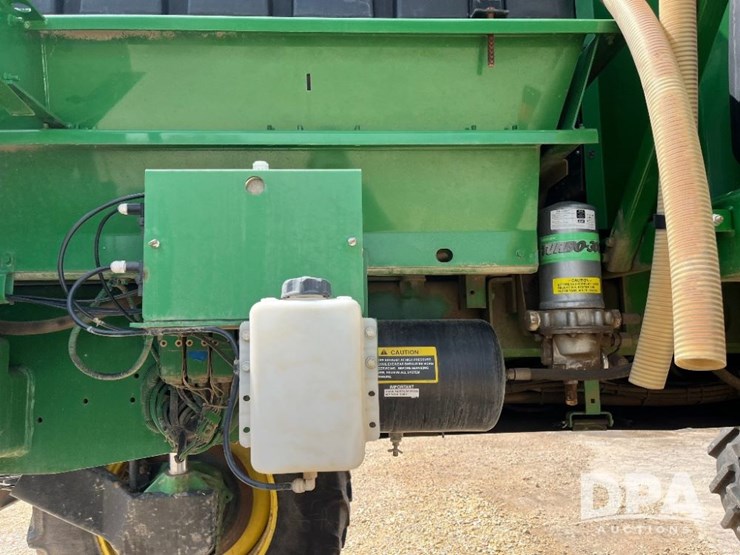 2014-john-deere-4730-image-35