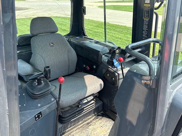 2021-deere-550k-lgp-image-20