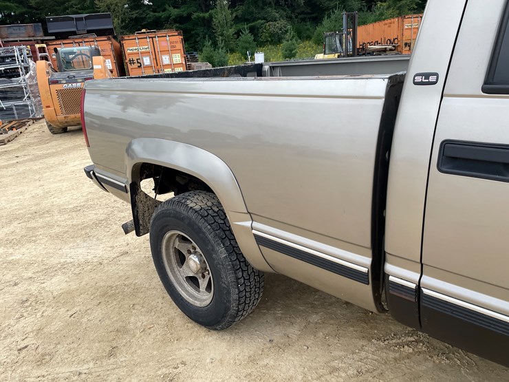 1999-gmc-2500-image-19