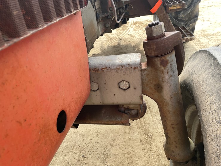 massey-ferguson-2705-image-60