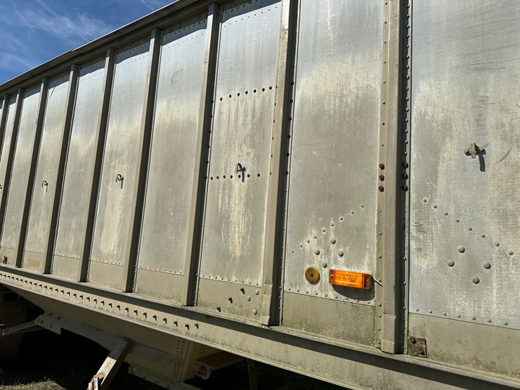 #32158-•-hobbs-42'-t/a-aluminum-hopper-bottom-trailer-vin:-blv-9983-04-image-45