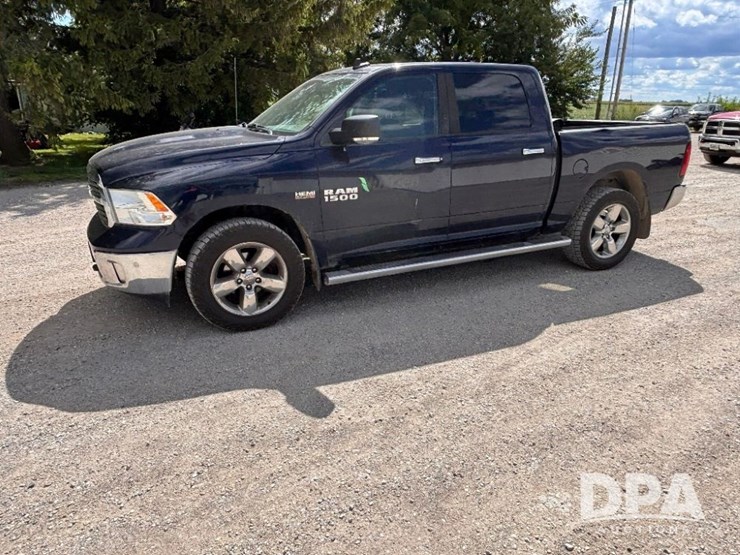 2016-dodge-ram-1500-image-12