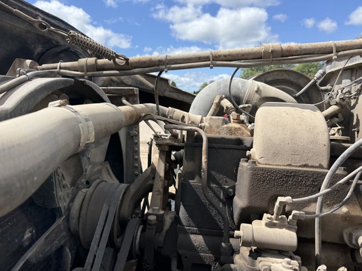ford-9000-image-61