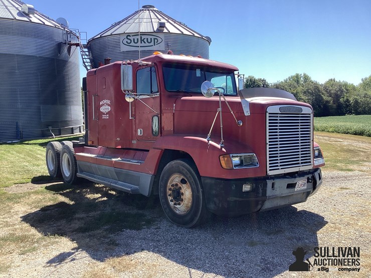 1997-freightliner-fld120-image-3