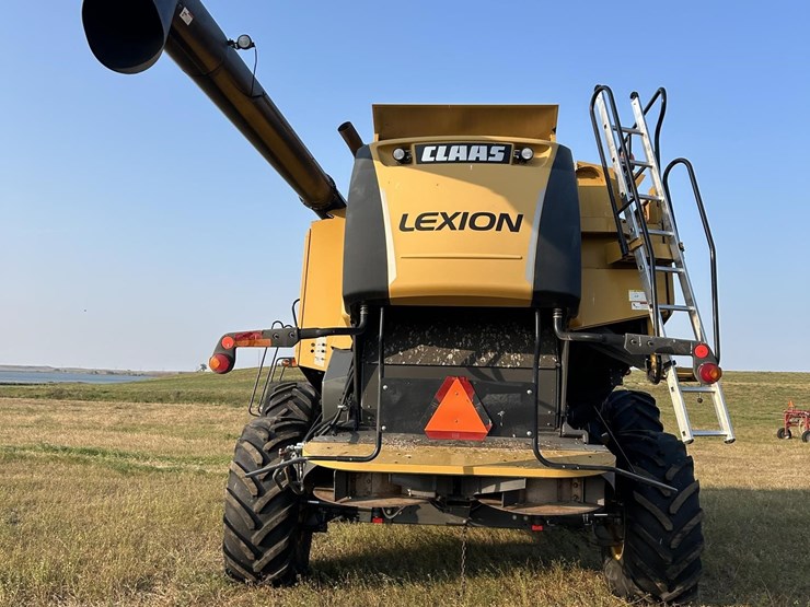 2013-claas-lexion-750-image-14