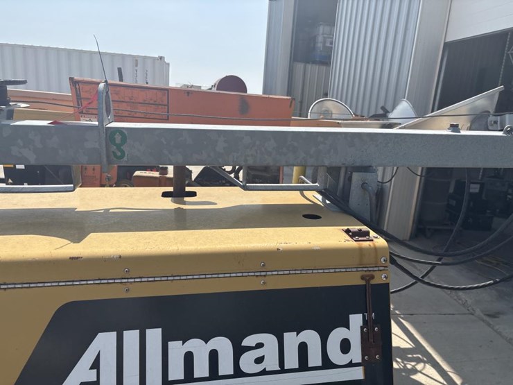 #1309-•-allmand-night-pro-towable-light-plant-image-8
