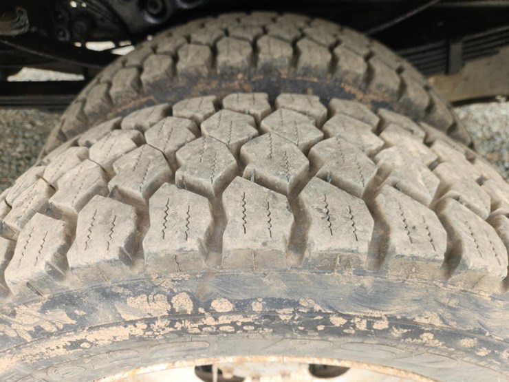 2011-ford-f550-image-79
