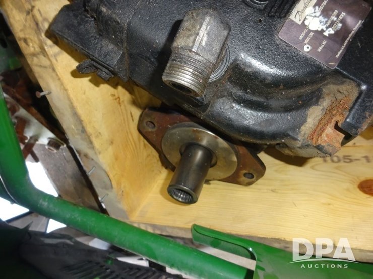 2020-john-deere-2020-image-46