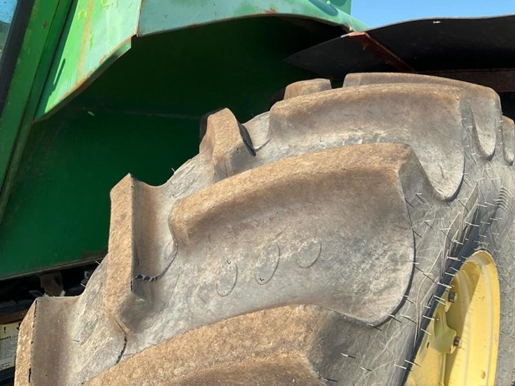 1972-john-deere-4320-image-33