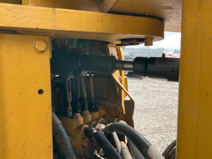 1985-deere-648d-image-27