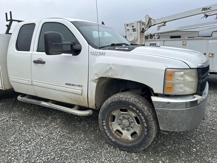 2011-chevrolet-2500hd-image-10