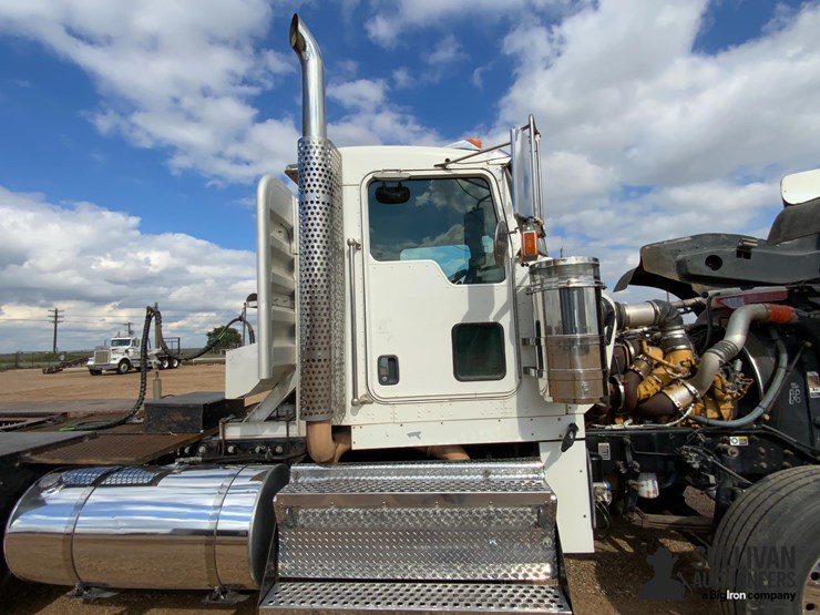 2008-kenworth-w900-image-13