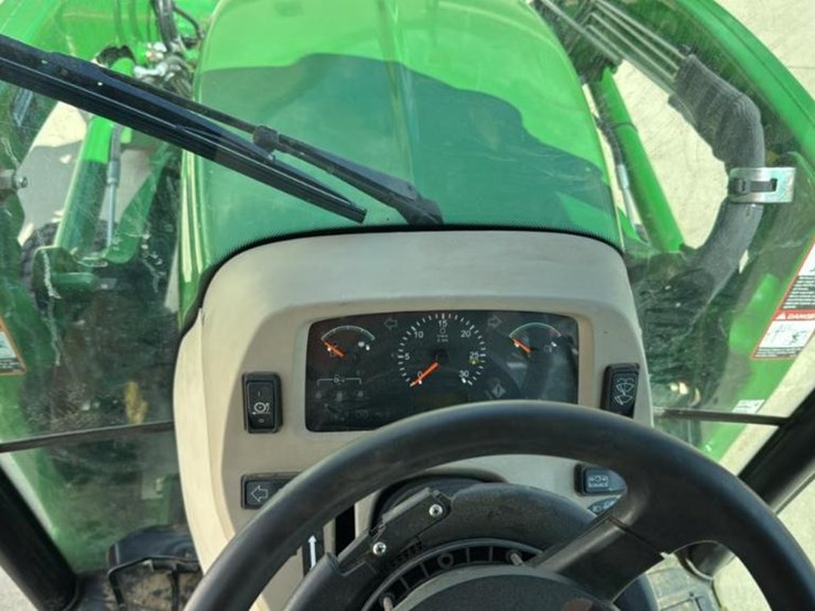 2007-john-deere-3520-image-37