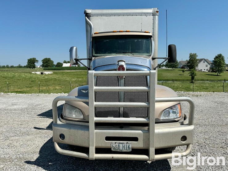 2013-kenworth-t660-image-2