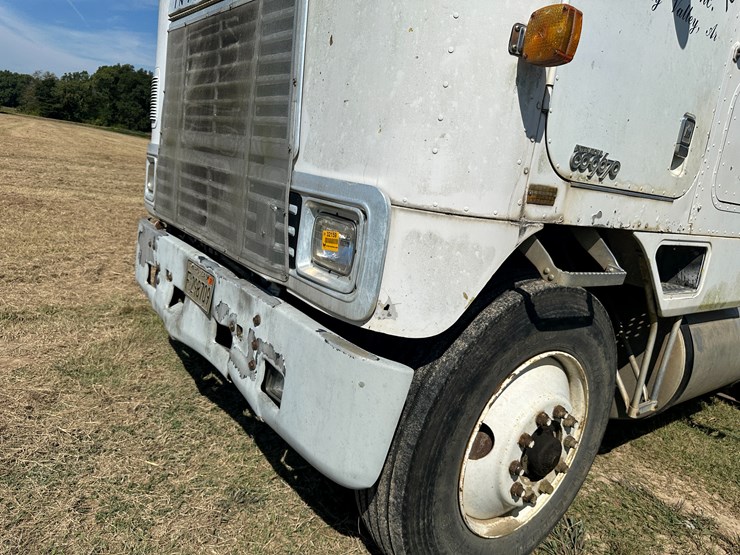 #32159-•-1984-international-co9670-sleeper-truck-tractor-vin:-1hsrdjwr0ehb13117-image-28