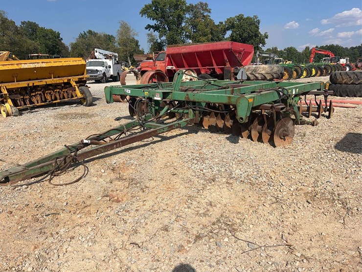 john-deere-14-image-1