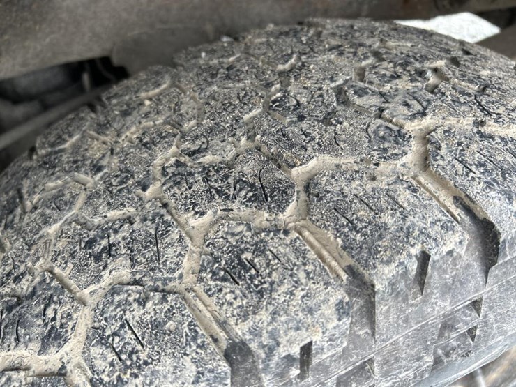2011-chevrolet-2500hd-image-60