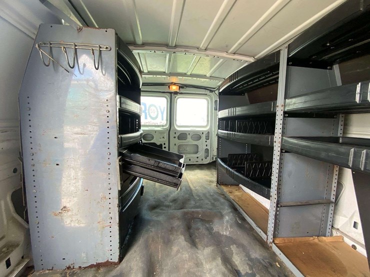 2006-ford-cargo-image-26