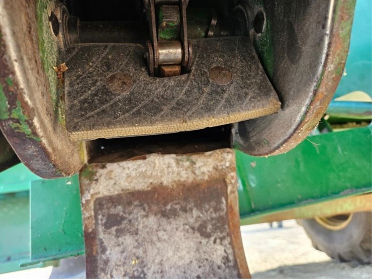 john-deere-7720-titan-ii-image-25