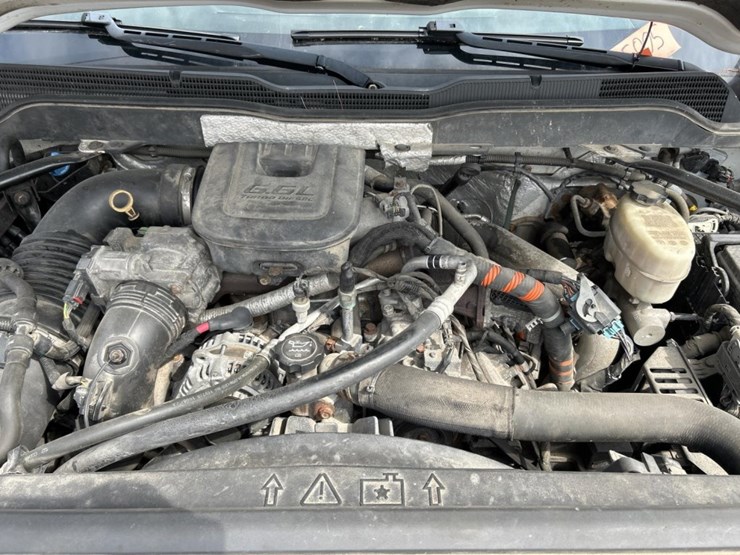 2015-chevrolet-2500hd-image-38