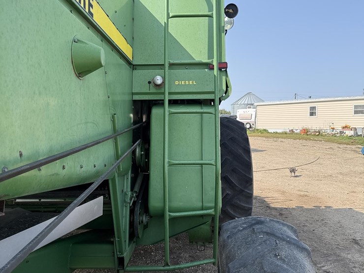 john-deere-8820-image-22
