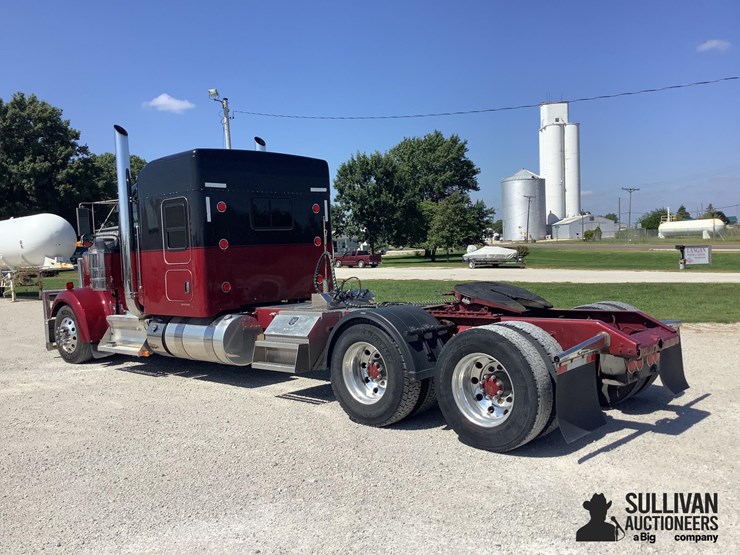 2016-kenworth-w900-image-7