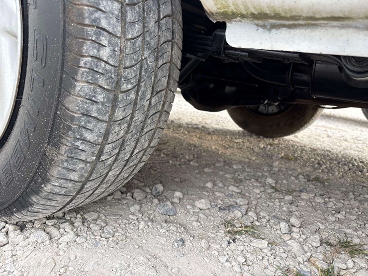 2008-ford-cargo-image-28