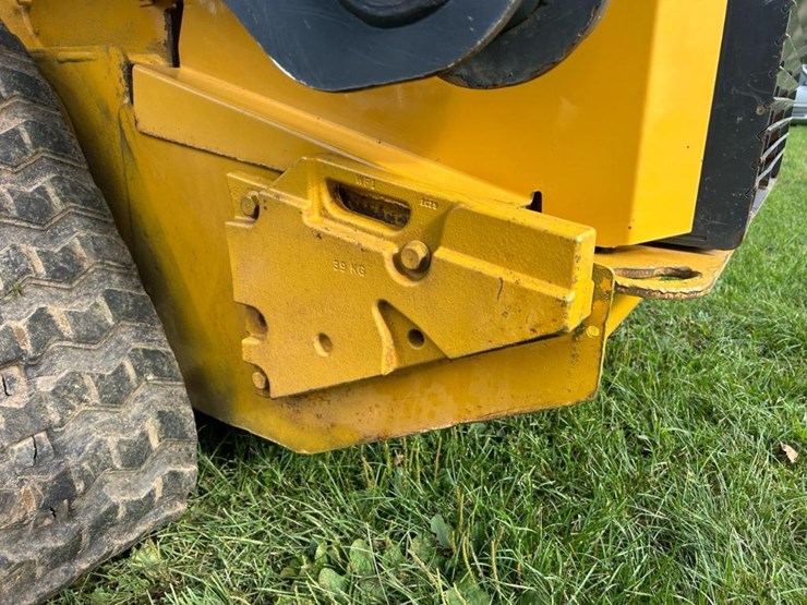 2012-deere-333d-image-23
