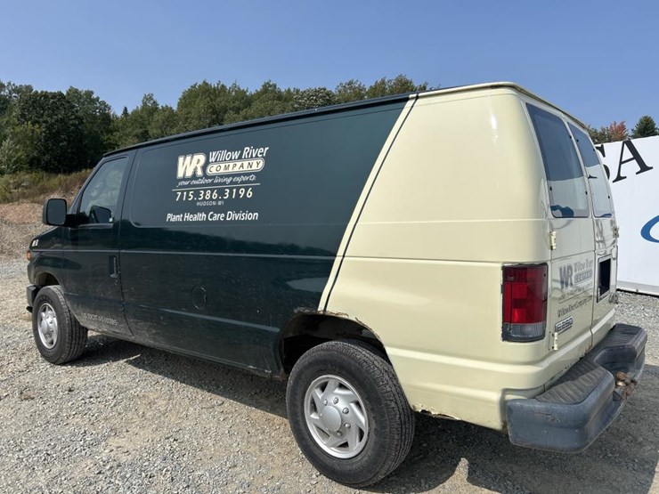2008-ford-e250-image-3