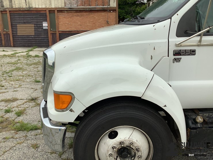 2015-ford-f650-image-12