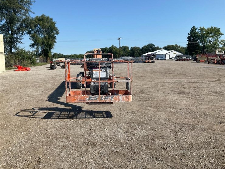 2004-jlg-m600jp-image-9