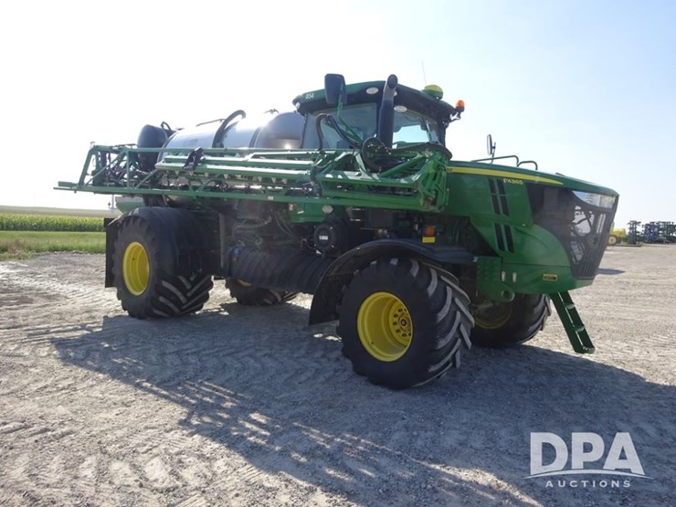 2020-john-deere-f4365-image-13