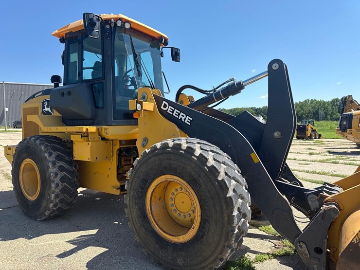 2019-deere-524l-image-7