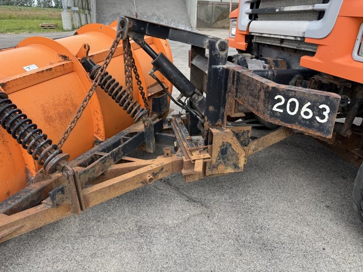 #1084-•-2006-sterling-tandem-axle-patrol-truck-image-35