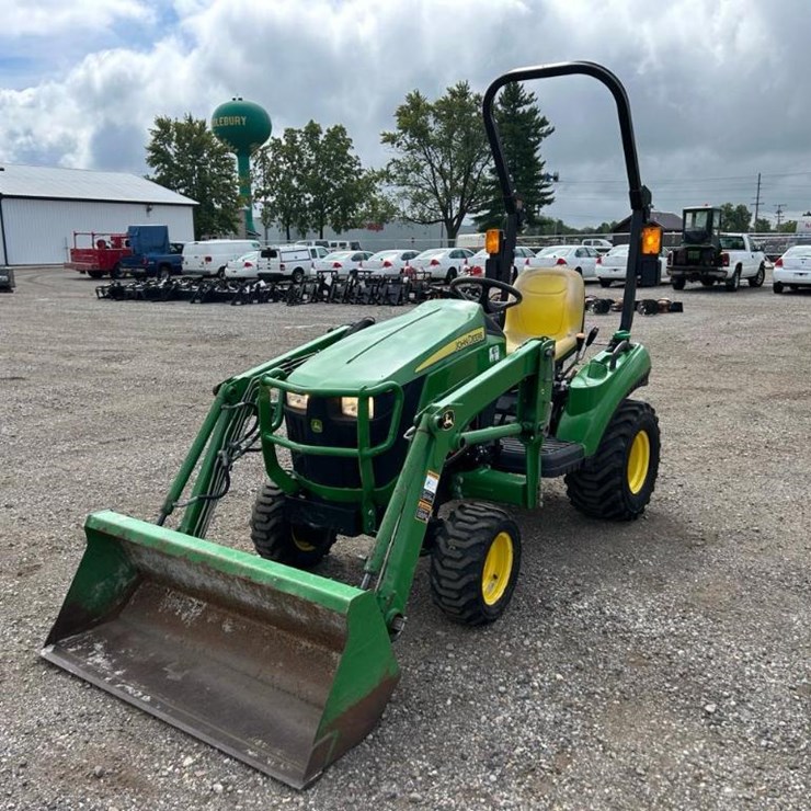 2020 JOHN DEERE 1023E