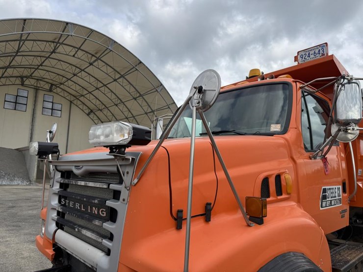 #1084-•-2006-sterling-tandem-axle-patrol-truck-image-9