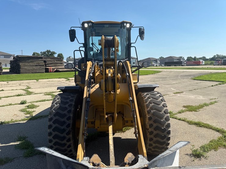 2023-caterpillar-930m-image-9