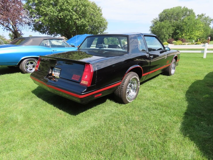 1988-chevrolet-monte-carlo-ss-image-8