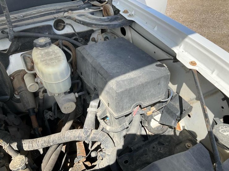 2013-chevrolet-silverado-2500-image-51