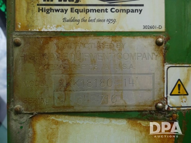 2019-john-deere-f4365-image-93
