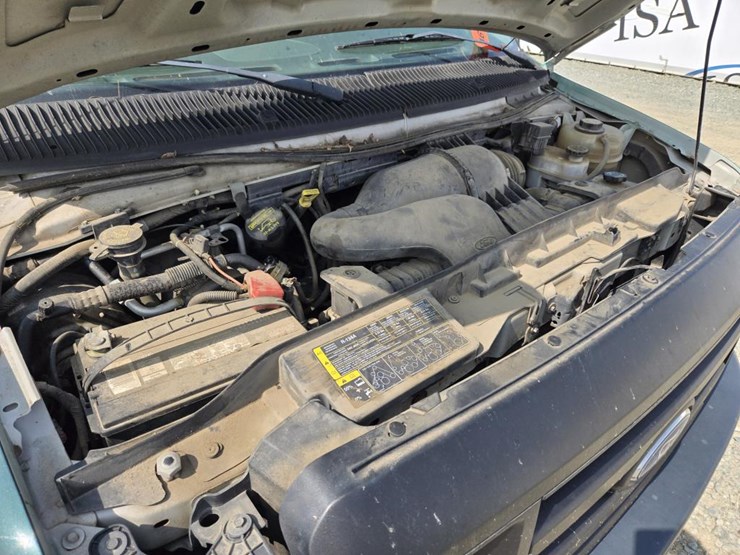 2008-ford-e250-image-33