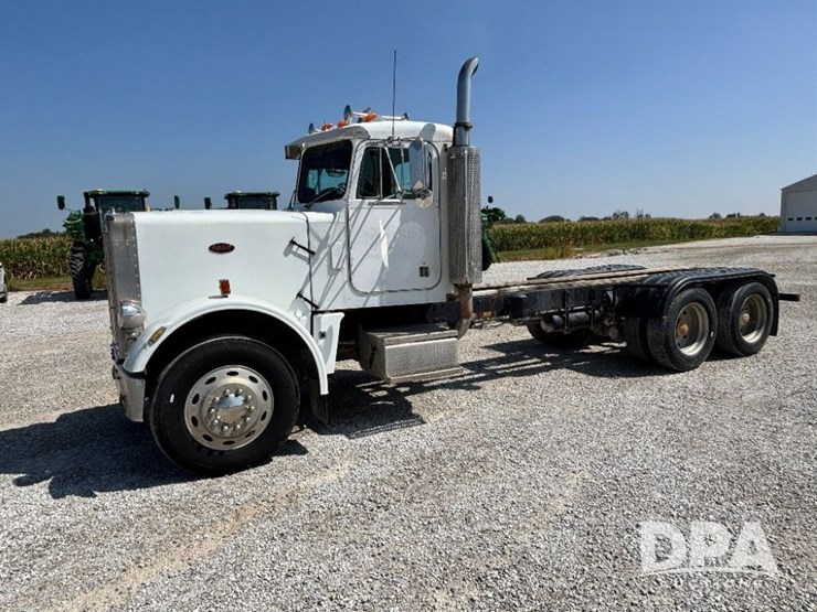 1986-peterbilt-359-image-16