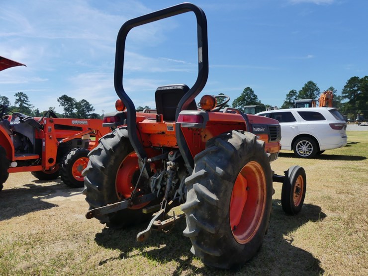 kubota-l3010-image-3