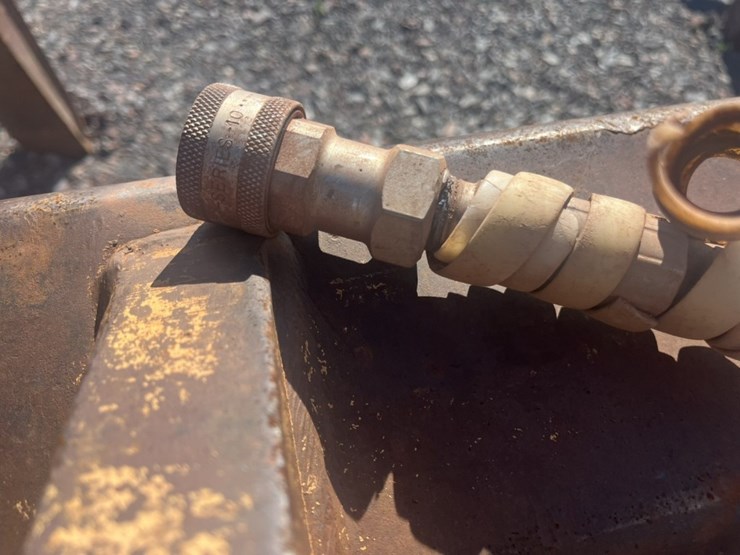 #2676-•-jrb-approx-96“-loader-grapple-image-9