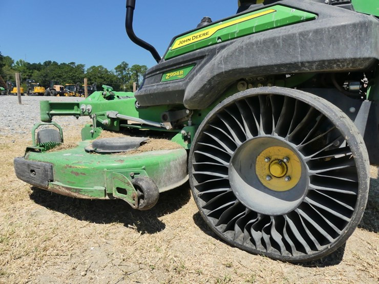 2023-john-deere-z994r-image-7